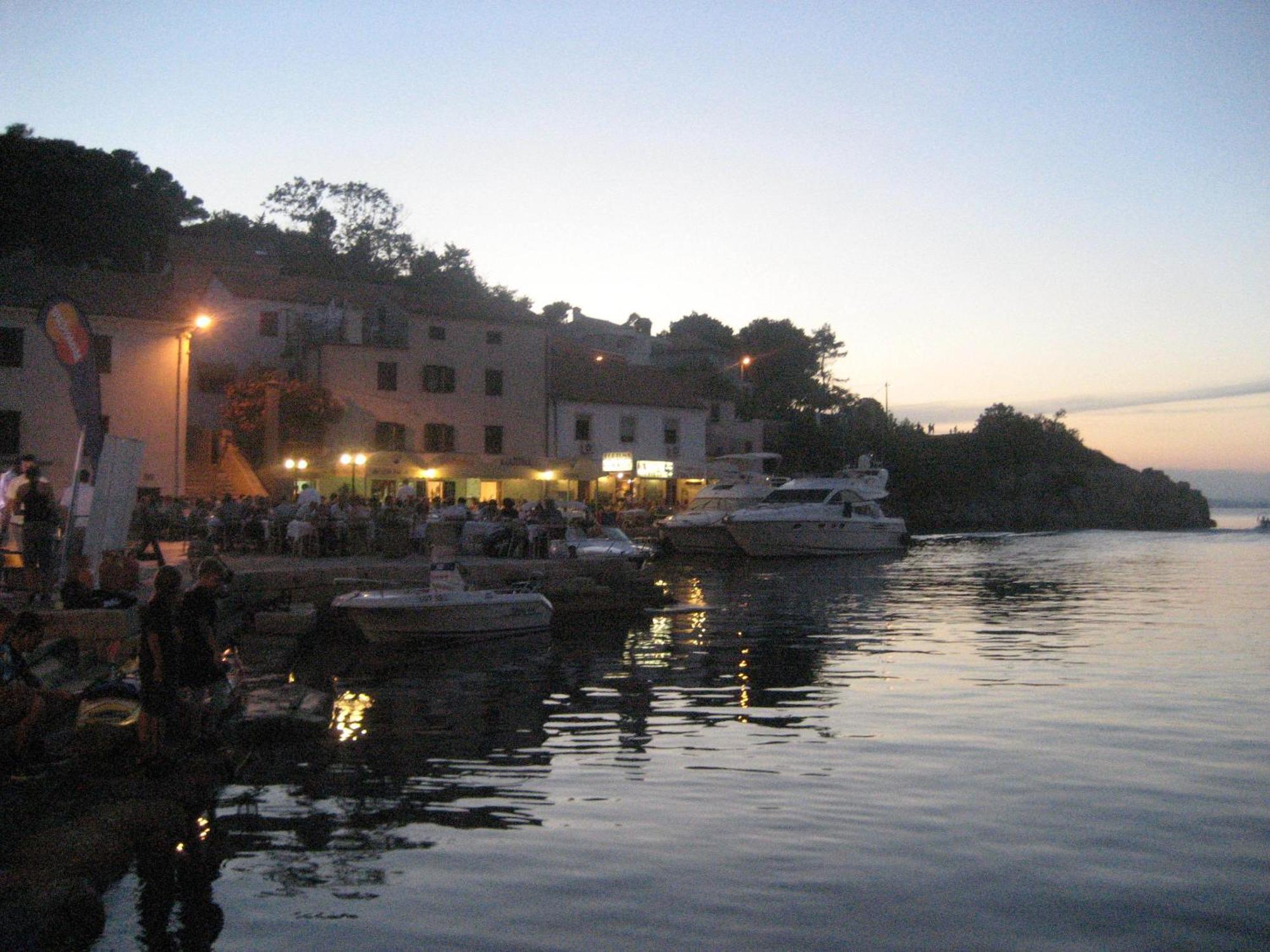 Apartments Veli Lošinj Kültér fotó